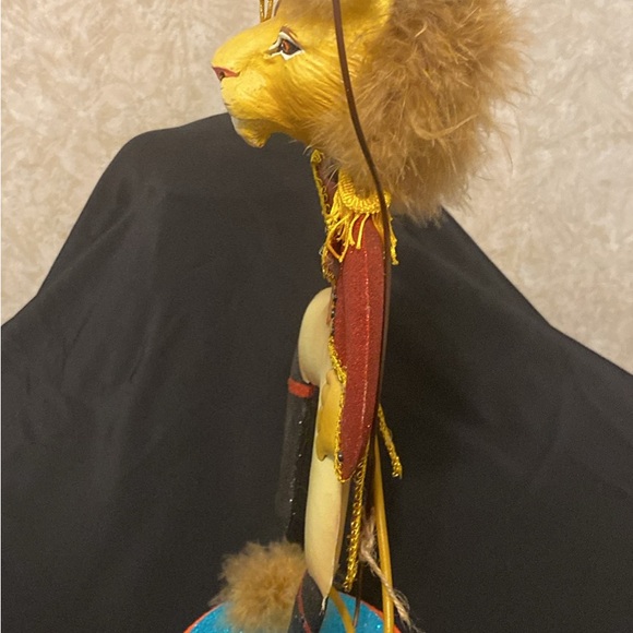 Pier 1 Enchanted Circus Ringmaster Lion Tamer Metal Sculpture, 16.5” tall - Picture 2 of 5